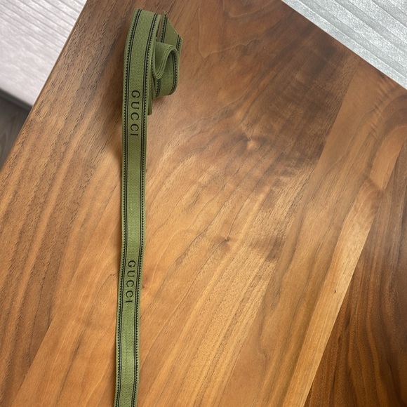 Gucci Ribbon - Picture 2 of 2